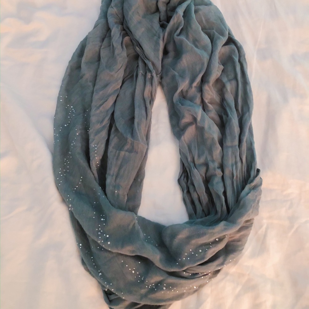 Infinity scarf